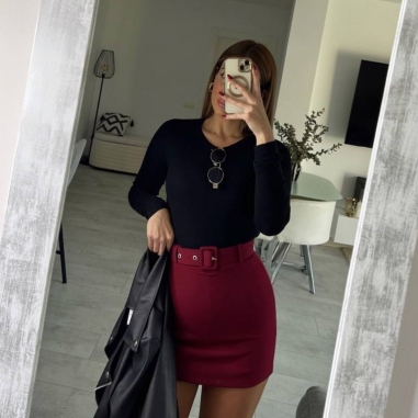 FALDA PANTALÓN CINTURÓN VINO