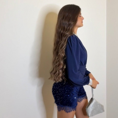 SHORT LENTEJUELAS MARINO CON ENCAJE