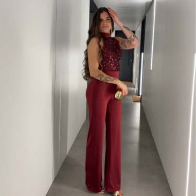 MONO HALTER LENTEJUELAS VINO