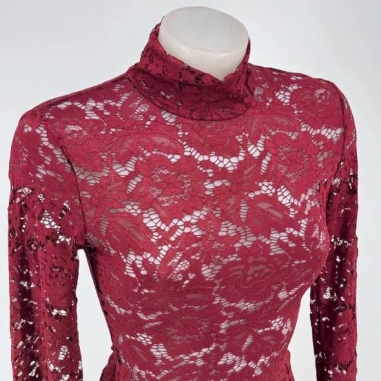 CONJUNTO ENCAJE VINO