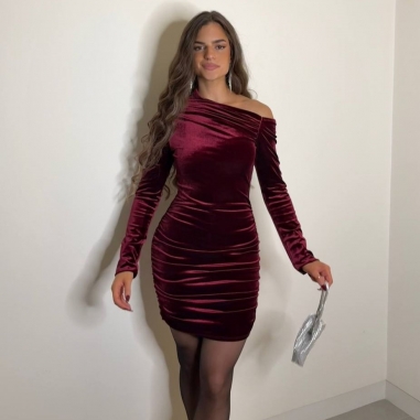 VESTIDO VELVET FRUNCIDO BURDEOS