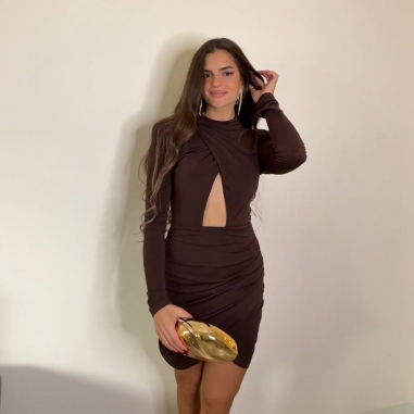 VESTIDO ABERTURA CORTO CHOCO