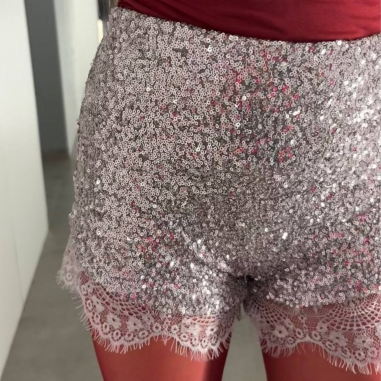 SHORT LENTEJUELAS TAUPÉ CON ENCAJE