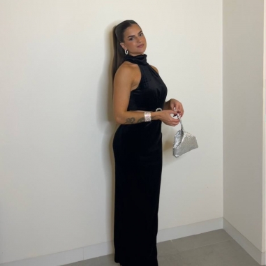 VESTIDO VELVET ACCESORIO PLATA