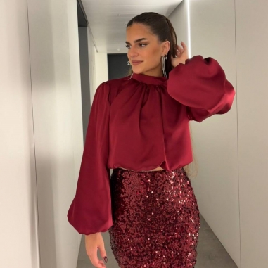 FALDA LENTEJUELAS BURDEOS