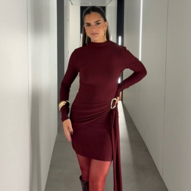 VESTICO CORTO ACCESORIO + LAZADA VINO