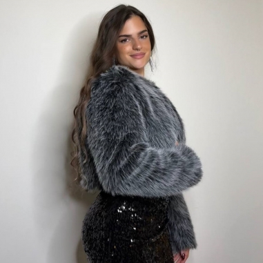 ABRIGO PELITO CORTO GRIS