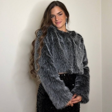 ABRIGO PELITO CORTO GRIS