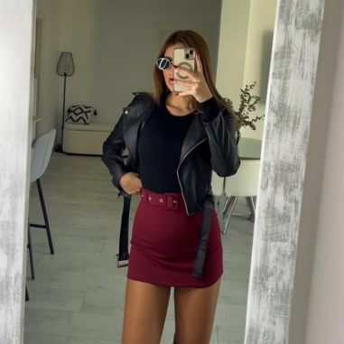 FALDA PANTALÓN CINTURÓN VINO
