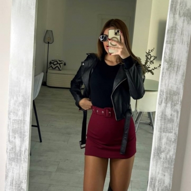 FALDA PANTALÓN CINTURÓN VINO