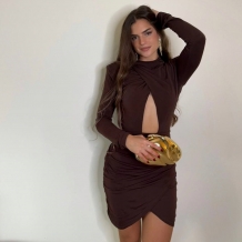 VESTIDO ABERTURA CORTO CHOCO