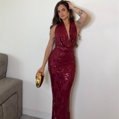VESTIDO ESCOTE FLUÍDO LENTEJUELAS VINO