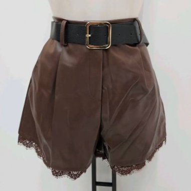 SHORT EFECTO PIEL ENCAJE CHOCO