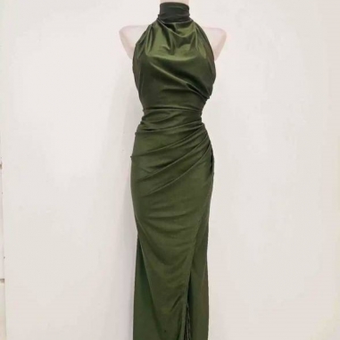 VESTIDO HALTER VERDE OLIVA