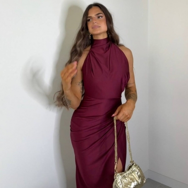 VESTIDO HALTER BURDEOS