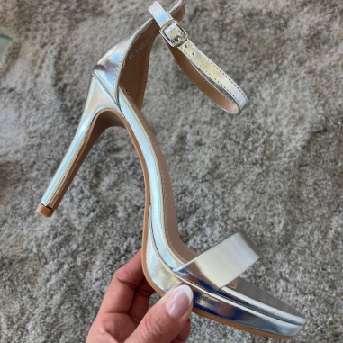 SANDALIA TACÓN PLATA