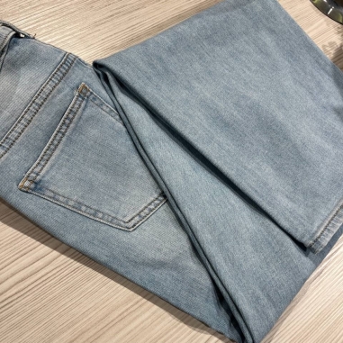 JEANS BRILLO + CINTURÓN