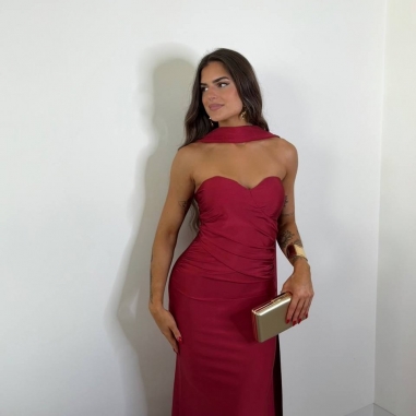 VESTIDO GARGANTILLA VINO