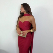 VESTIDO GARGANTILLA VINO