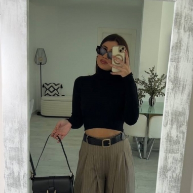 JERSEY CUELLO ALTO NEGRO