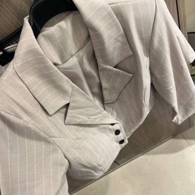 CONJUNTO TRAJE RAYAS TAUPÉ