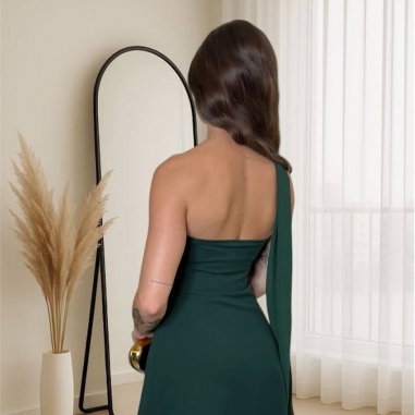 VESTIDO SERENA + CHAL VERDE BOTELLA