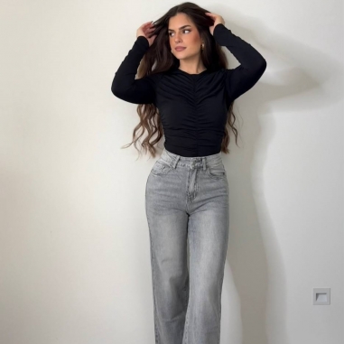 JEANS EFECTO LAVADO GRIS