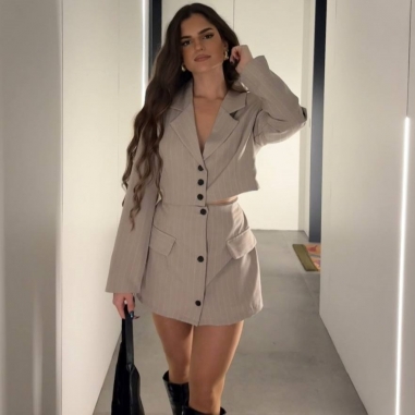 CONJUNTO TRAJE RAYAS TAUPÉ