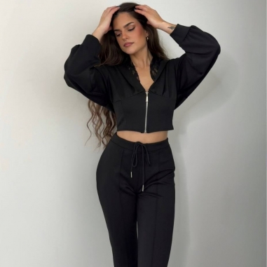 CONJUNTO DEPORTIVO ENCAJE NEGRO