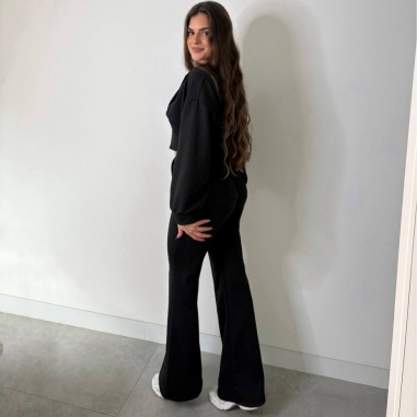 CONJUNTO DEPORTIVO ENCAJE NEGRO