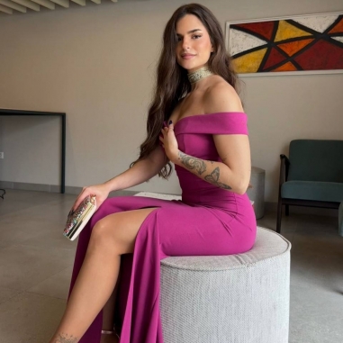 VESTIDO ESCOTE BARCO MAGENTA