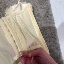 CORSET ENCAJE AMARILLO... 2