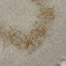 GARGANTILLA FLORECILLAS