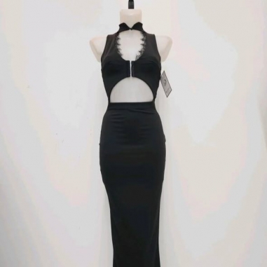 VESTIDO ABERTURA ENCAJE NEGRO