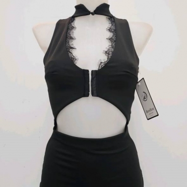 VESTIDO ABERTURA ENCAJE NEGRO