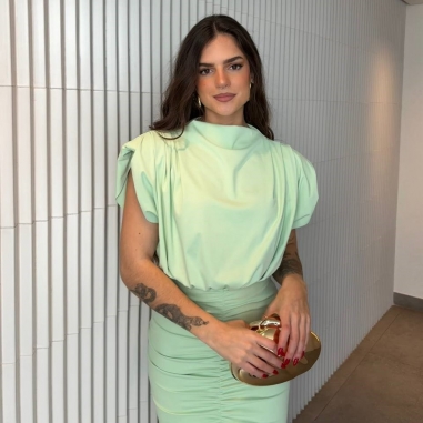 VESTIDO HOMBRERAS FRUNCIDO DELANTERO...