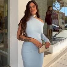 VESTIDO ASIMÉTRICO ABERTURA...