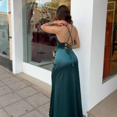VESTIDO SATÉN ESPALDA CRUZADA VERDE...