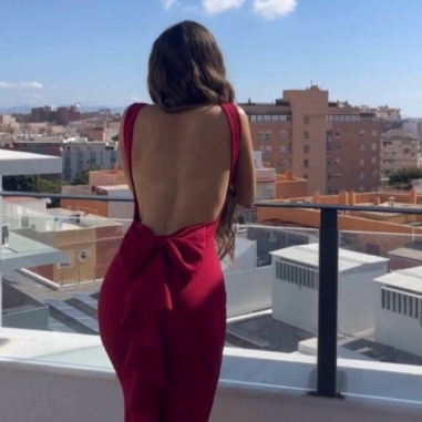 PREVENTA VESTIDO SIRENA LAZO VINO