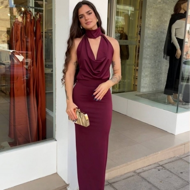 VESTIDO HALTER GARGANTILLA BURDEOS