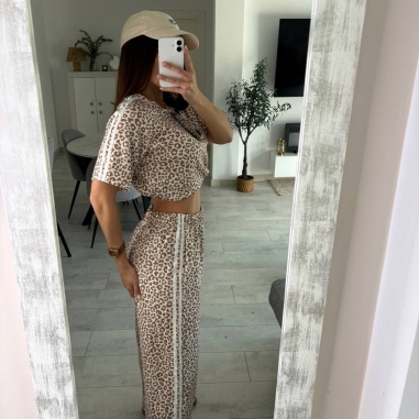 CONJUNTO DEPORTIVO ANIMAL PRINT BEIGE