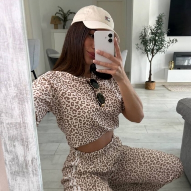 CONJUNTO DEPORTIVO ANIMAL PRINT BEIGE
