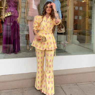 CONJUNTO ESTAMPADO AMARILLO