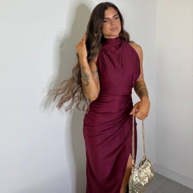 VESTIDO HALTER BURDEOS