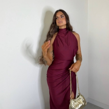 VESTIDO HALTER BURDEOS