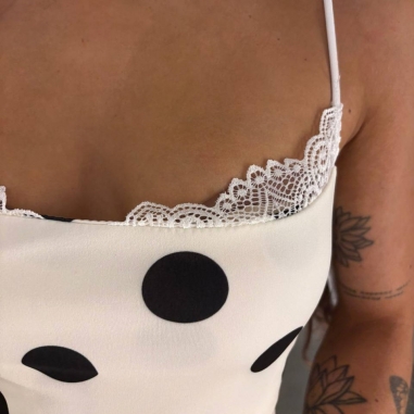 VESTIDO LUNARES BLANCO