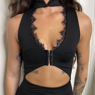 VESTIDO ABERTURA ENCAJE NEGRO