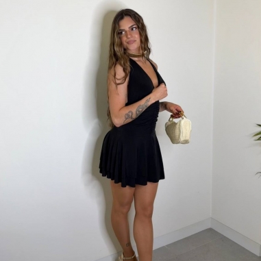 MONO VUELO ESCOTE NEGRO