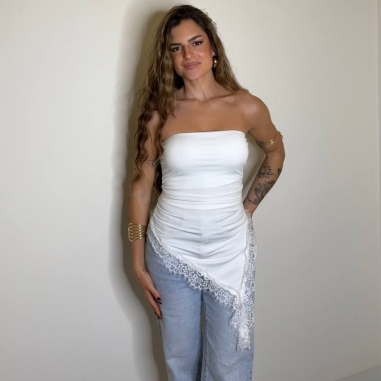 TOP ASIMÉTRICO ENCAJE BLANCO