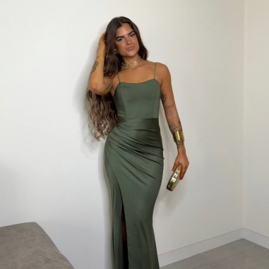 VESTIDO LARGO ESPALDA CRUZADA VERDE...